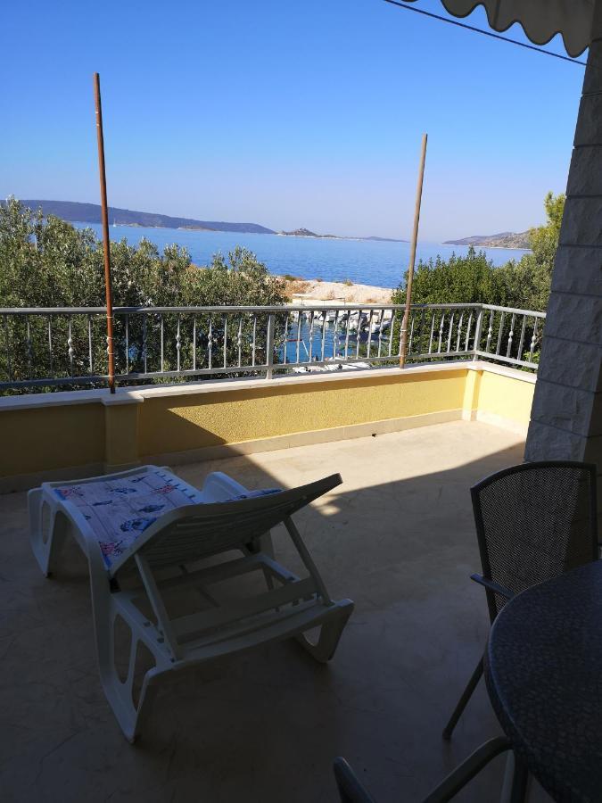 Apartman Nino Donji Okrug  Buitenkant foto