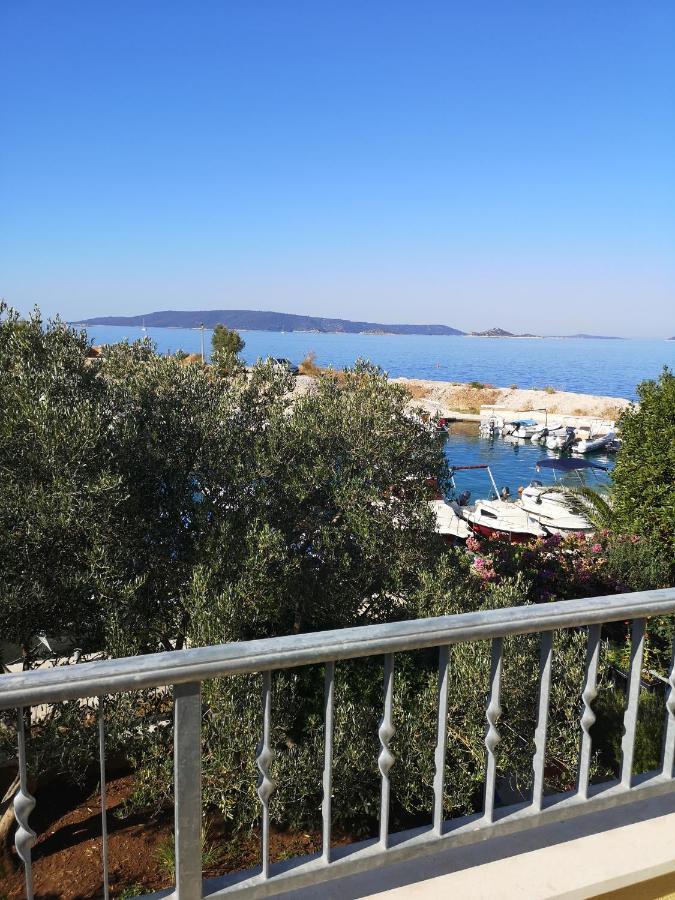 Apartman Nino Donji Okrug  Buitenkant foto