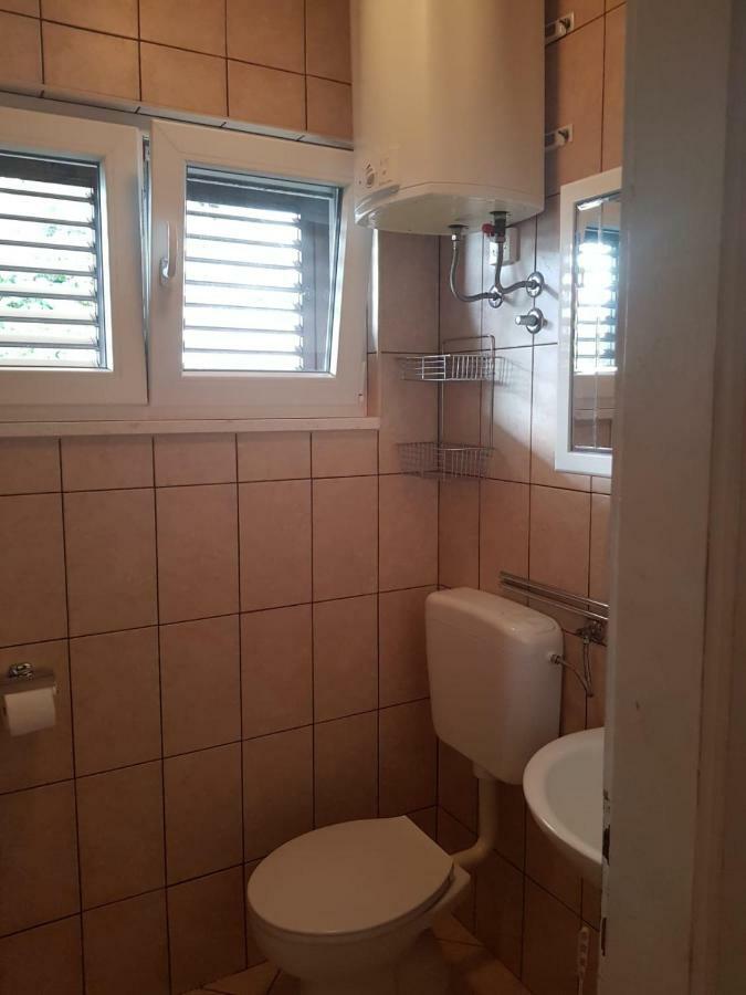 Apartman Nino Donji Okrug  Buitenkant foto