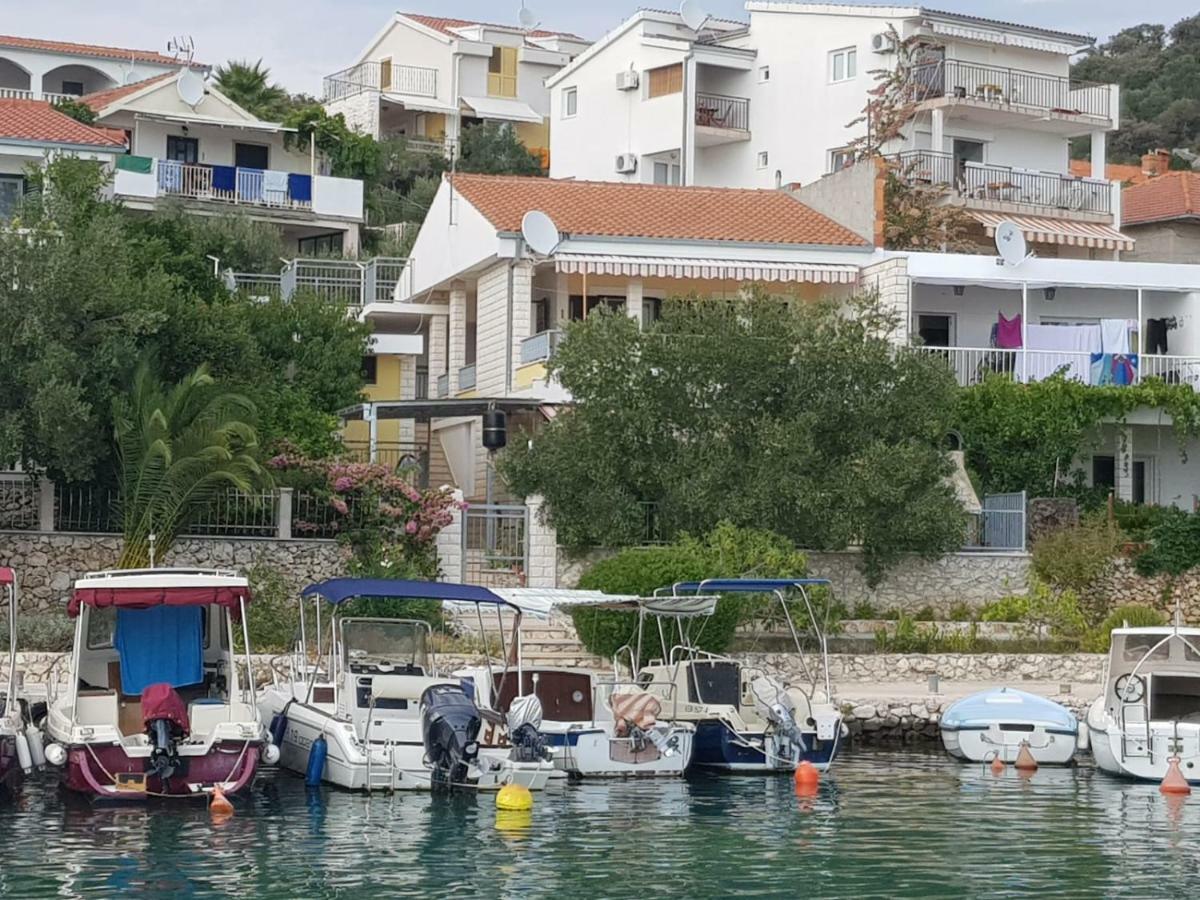 Apartman Nino Donji Okrug  Buitenkant foto