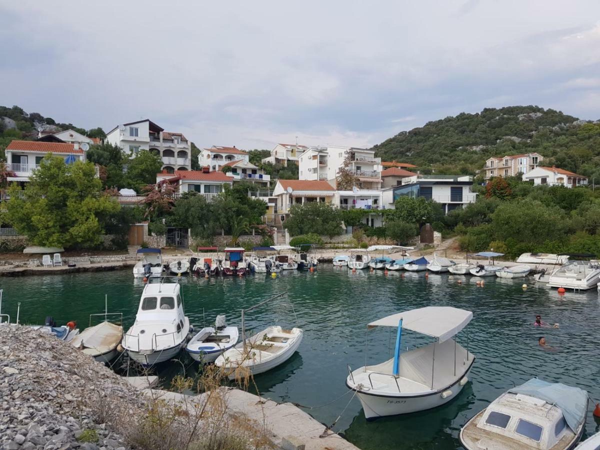 Apartman Nino Donji Okrug  Buitenkant foto